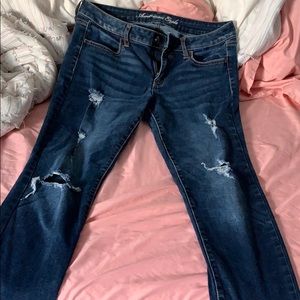X American Eagle dark wash ripped stretch jeans